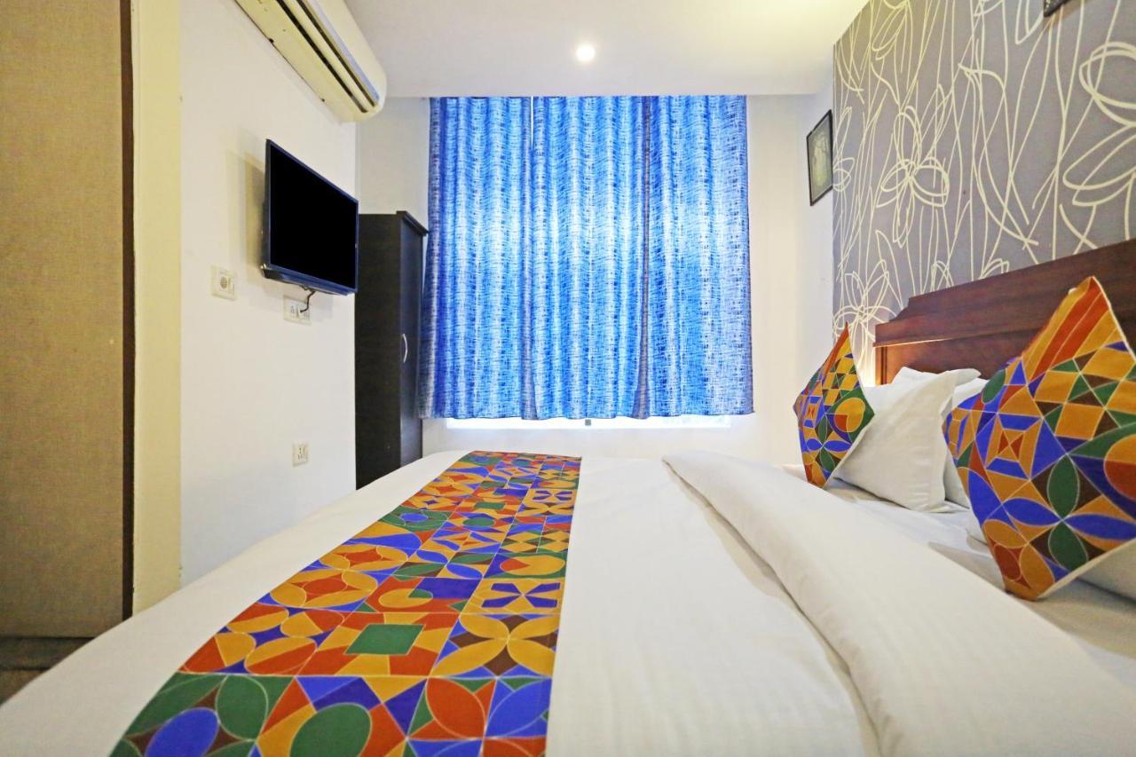 Hotel The Best Near Delhi Airport Nova Deli Exterior foto