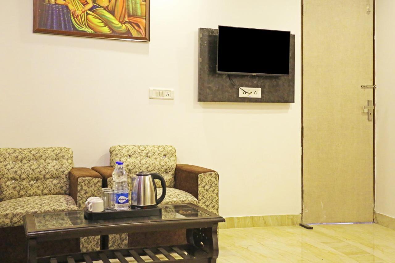 Hotel The Best Near Delhi Airport Nova Deli Exterior foto